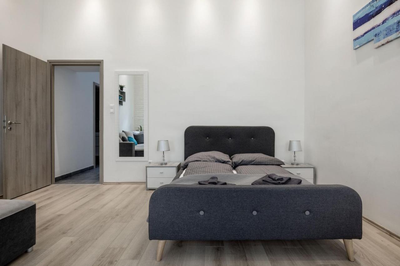 Elegant Studio In Central Βουδαπέστη Εξωτερικό φωτογραφία